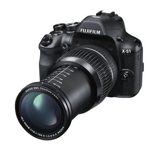 Fujifilm XS-1: félprofi gép profi teljesítménnyel