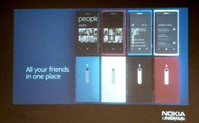 Több színben is érkezik a Nokia Lumia 800